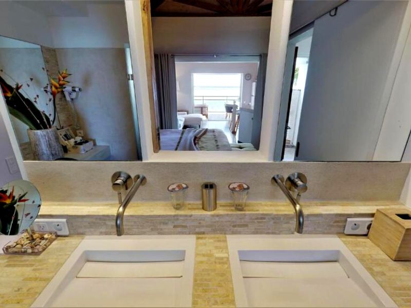 hebergement-hotel-les-ondines-sur-la-plage-salle-de-bain-saint-barthelemy