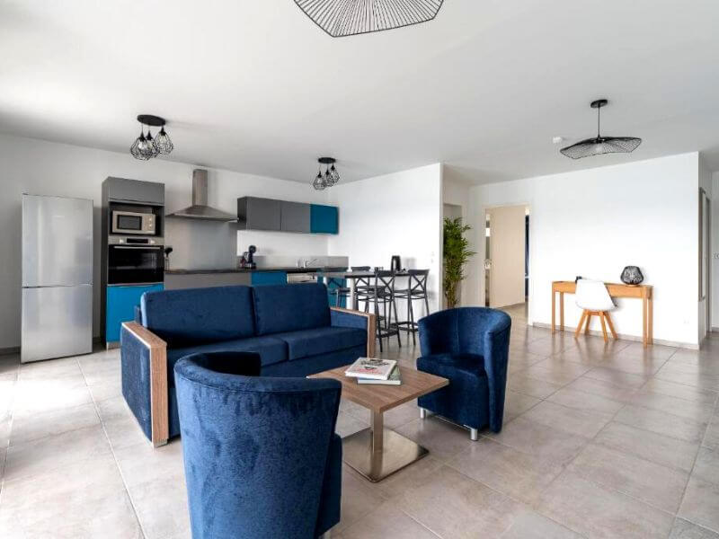 hebergement-poseidon-caraibes-SALON-CUISINE-martinique