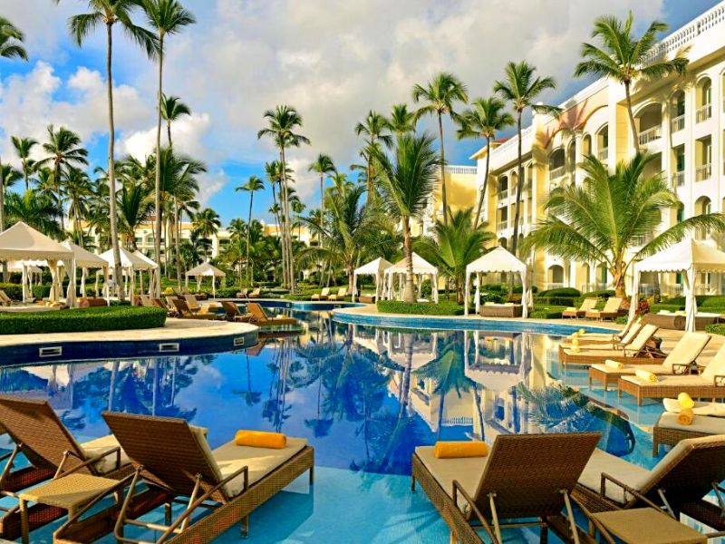 hebergement-hotel-iberostar-grand-bavaro-piscine-punta-cana-republique-dominicaine