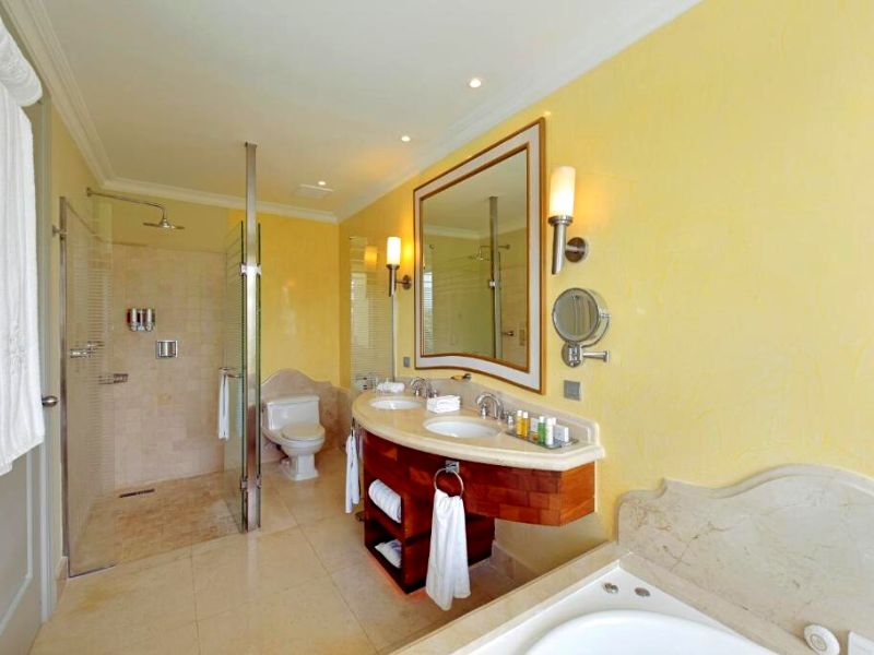 hebergement-hotel-iberostar-grand-bavaro-salle-de-bain-punta-cana-republique-dominicaine