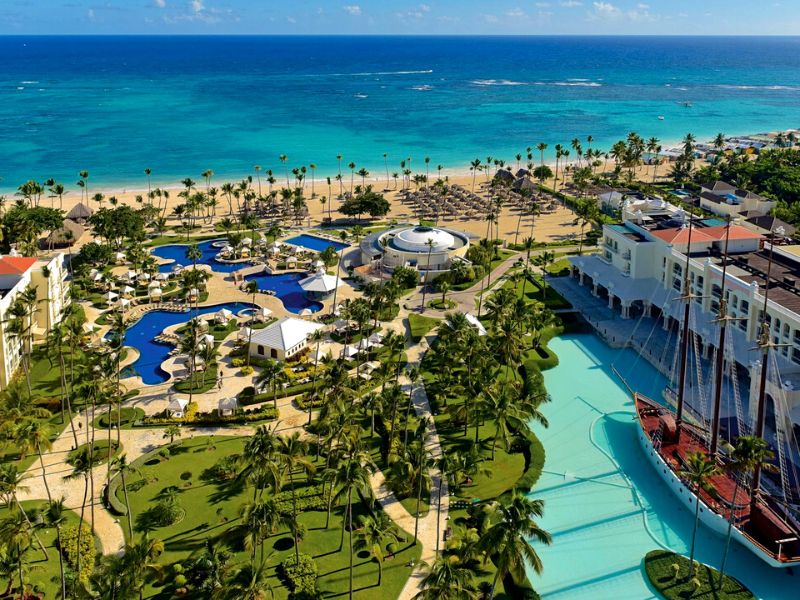 hebergement-hotel-iberostar-grand-bavaro-vue-aerienne-punta-cana-republique-dominicaine