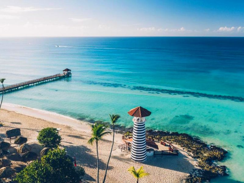 hebergement-hotel-iberostar-hacienda-dominicus-vue-aerienne-phare-la-romana-republique-dominicaine